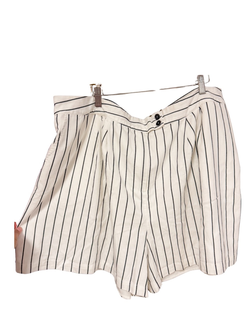 Skies Are Blue White & Black Vertical Stripe Shorts | sz 3X